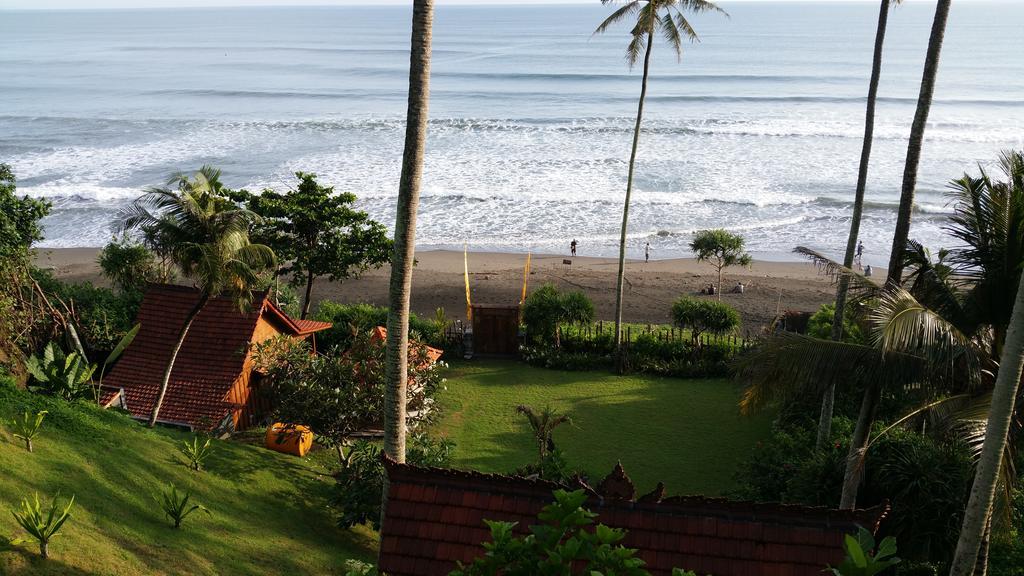 Villa Rumah Pantai Bali Selemadeg  Exterior photo