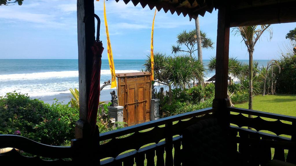 Villa Rumah Pantai Bali Selemadeg  Exterior photo