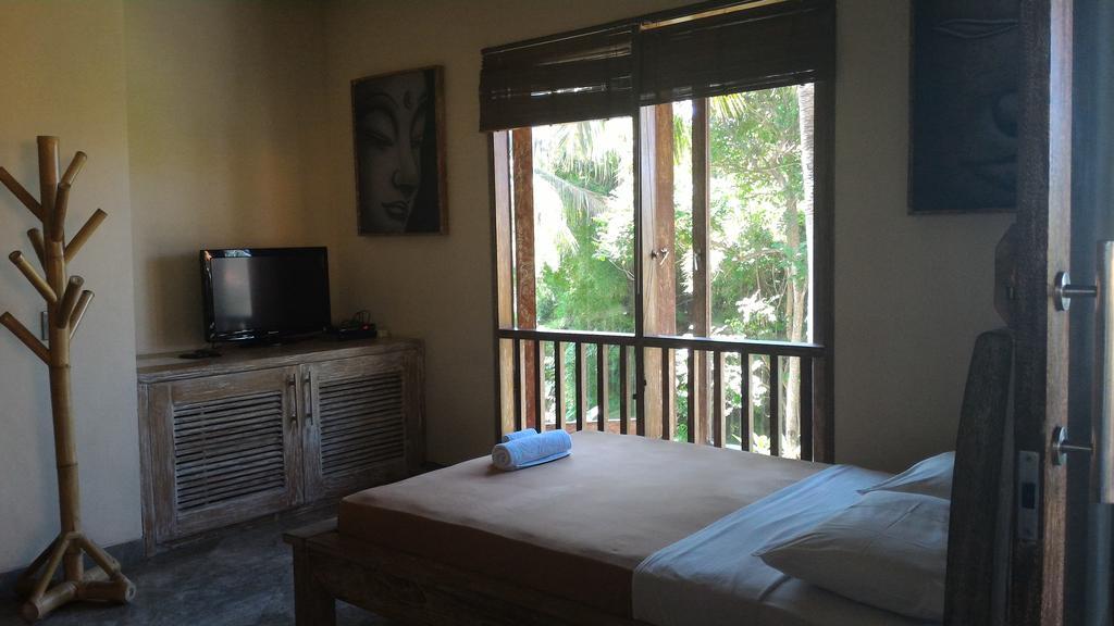 Villa Rumah Pantai Bali Selemadeg  Exterior photo